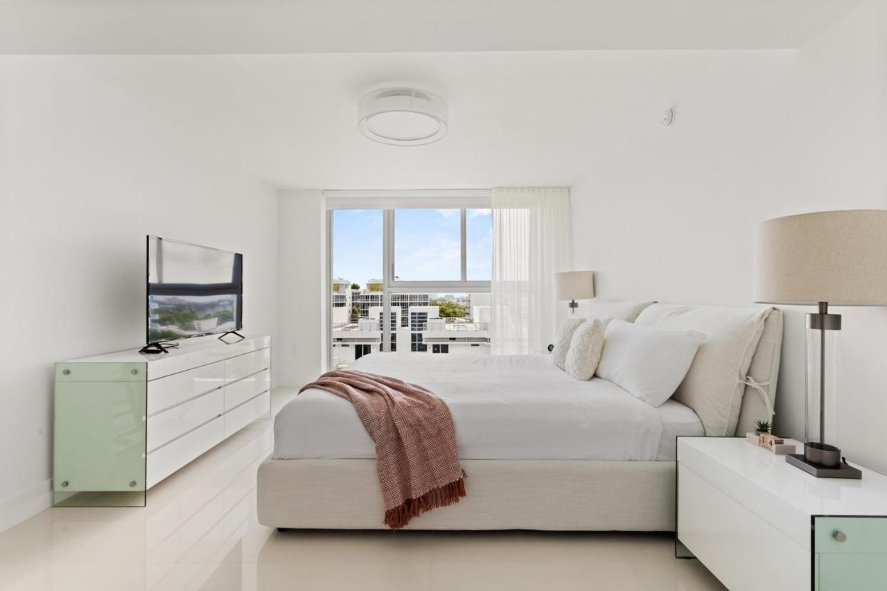 Bay Harbor One Vacation Apartment ไมอามีบีช ภายนอก รูปภาพ