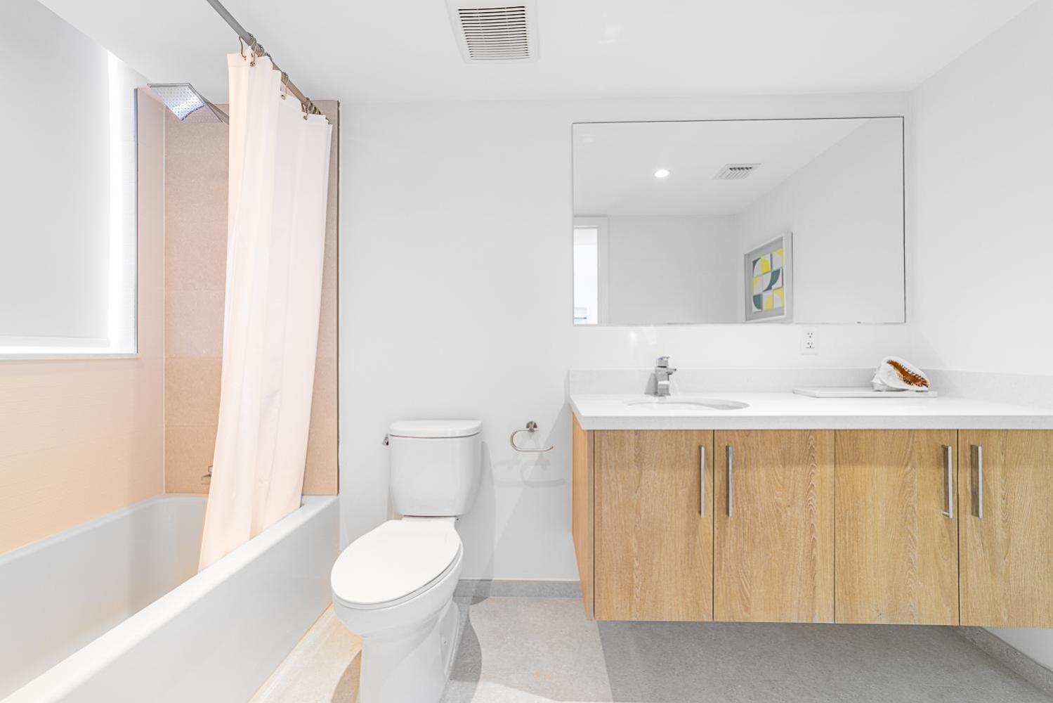 Bay Harbor One Vacation Apartment ไมอามีบีช ภายนอก รูปภาพ