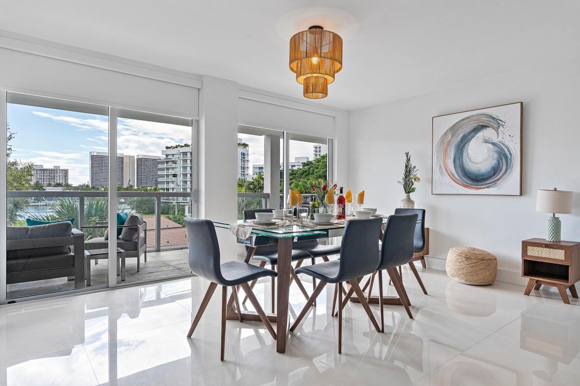 Bay Harbor One Vacation Apartment ไมอามีบีช ภายนอก รูปภาพ