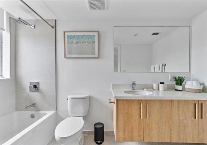Bay Harbor One Vacation Apartment ไมอามีบีช ภายนอก รูปภาพ